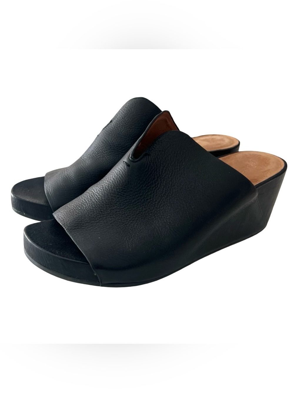 Gentle Souls by Kenneth Cole Black Leather Wedge Slide Sandals Sz 10